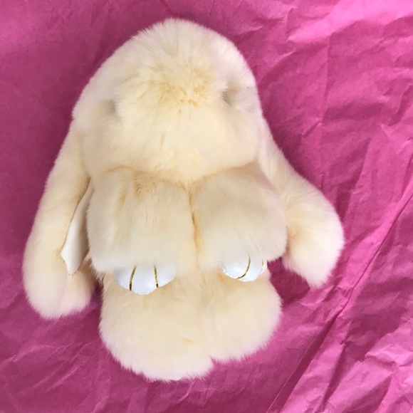 Accessories - NWOT🌺Rabbit Key Chain 🌺